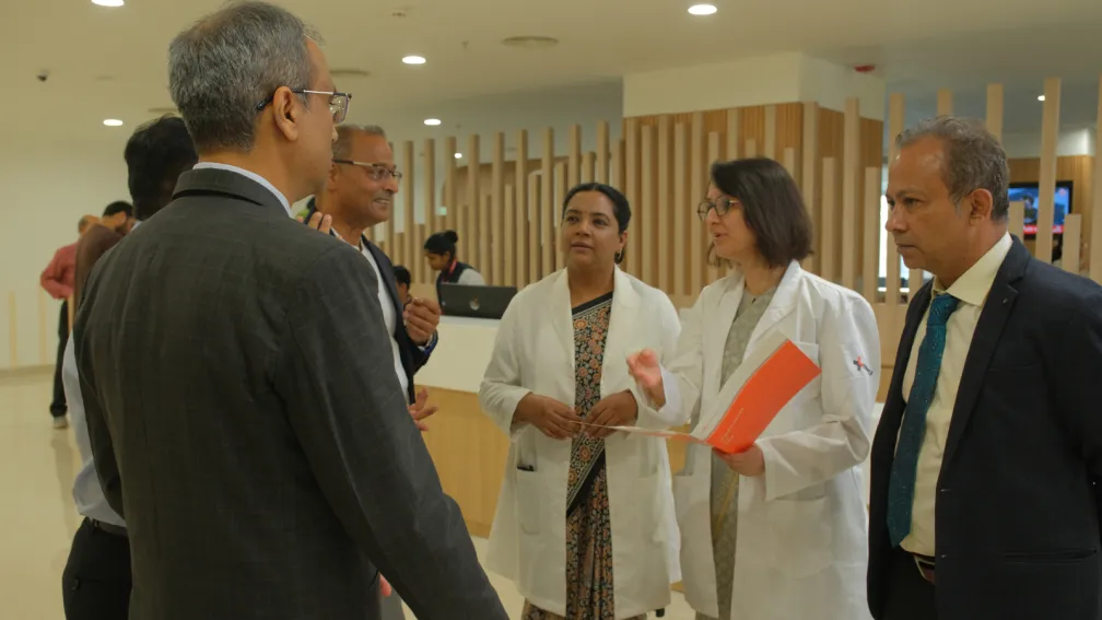 Your Headache Might Be Telling You More- Learn the Signs | Dr. Manish Vaish HOD Neurosciences